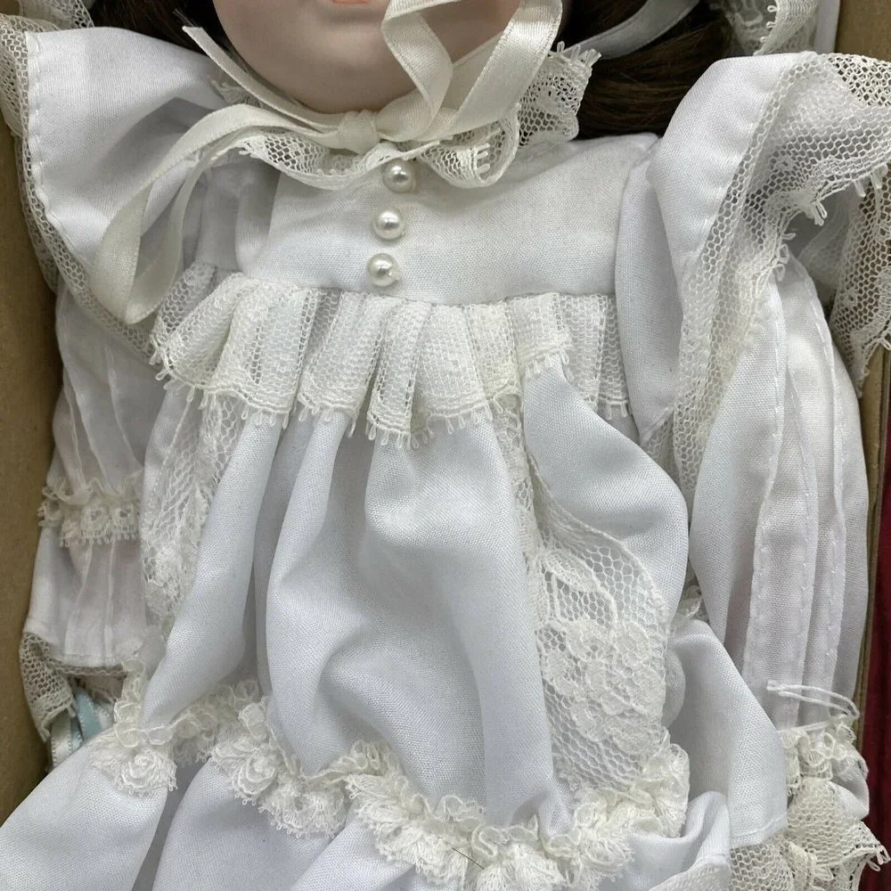 Vintage‎ 80s Dynasty Doll Collection Porcelain Meredith White Lace Dress W/ Box